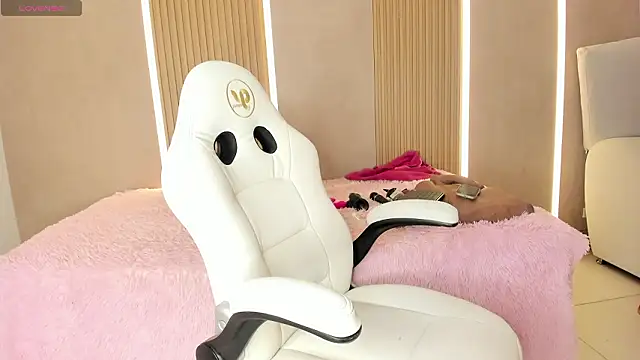 stephany summer online show from 03.16.26