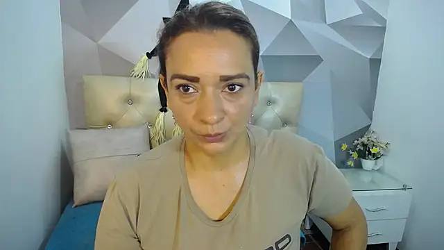 Milf-Prettyboobs online show from 10.30.25