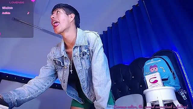 dareck 18 online show from 09.30.25