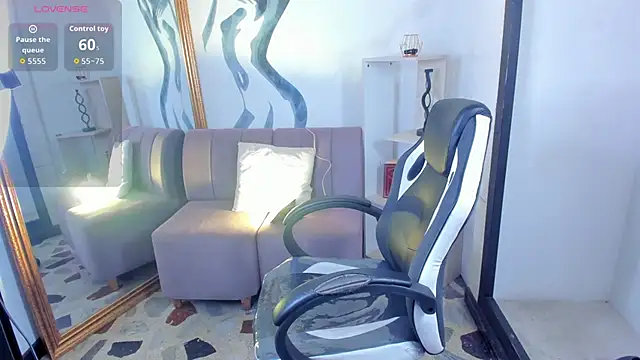 VanessaScott  online show from 02.18.26