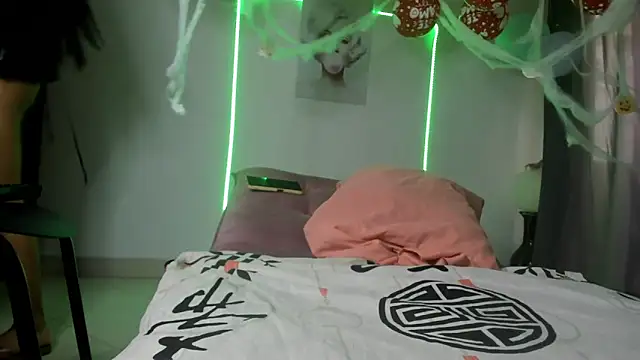 sweet cinamon online show from 11.02.25