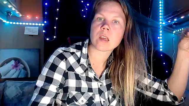 CallMeMaria online show from 02.16.25