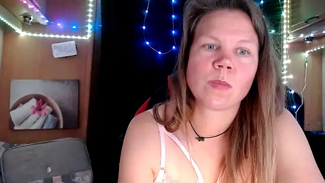 CallMeMaria online show from 03.10.25