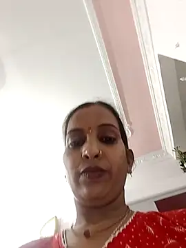 Hotty-Nidhi online show from 03.31.26