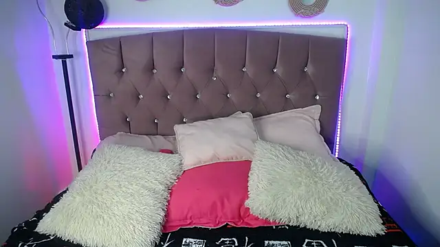 Snapshot of charlotte_walker1 chatting on 03.16.25 charlotte walker1 online show from 03.16.25