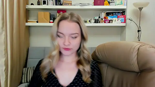 Kara Smith  online show from 12.06.24