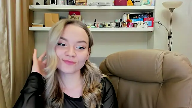 Kara Smith  online show from 12.09.24