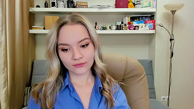 Kara Smith  online show from 12.09.24