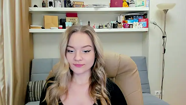 Kara Smith  online show from 01.22.25