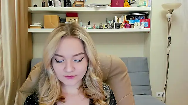 Kara Smith  online show from 03.14.25