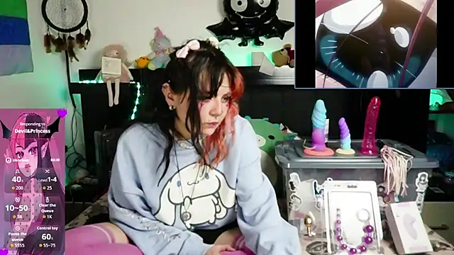 Snapshot of Devil_And_Princess chatting on 06.08.26 Devil And Princess online show from 06.08.26