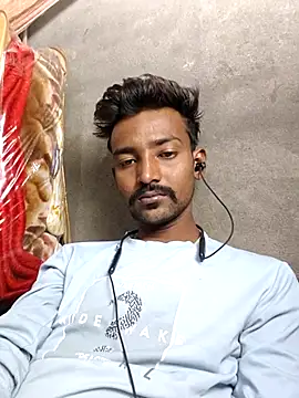 Snapshot of India_HOT23 chatting on 05.27.26 India HOT23 online show from 05.27.26
