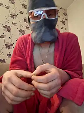 Snapshot of ThePython666 chatting on 03.11.25 ThePython666 online show from 03.11.25