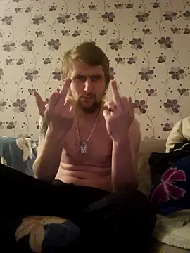 Snapshot of ThePython666 chatting on 10.04.25 ThePython666 online show from 10.04.25