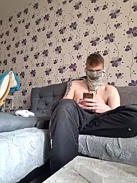 Snapshot of ThePython666 chatting on 10.22.25 ThePython666 online show from 10.22.25