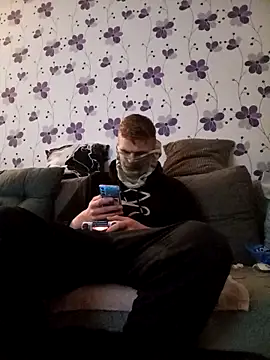 Snapshot of ThePython666 chatting on 10.28.25 ThePython666 online show from 10.28.25