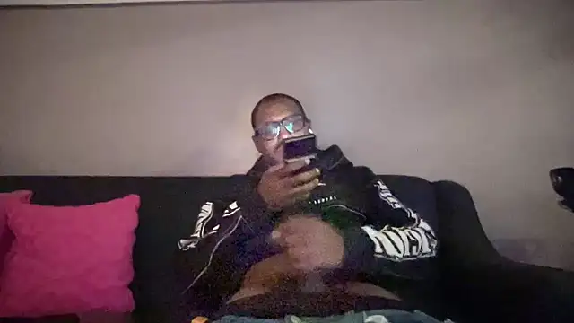 kngkeeem online show from 11.17.25