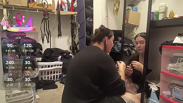 Snapshot of KinkyBratandDaddy chatting on 10.19.25 KinkyBratandDaddy online show from 10.19.25