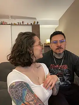 Snapshot of Te_para_2 chatting on 09.18.25 Te para 2 online show from 09.18.25