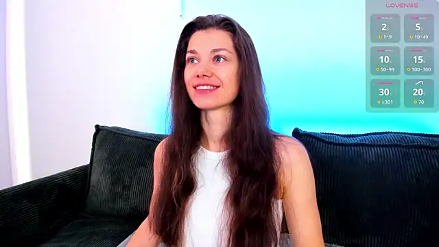 Eva McCoy online show from 11.28.25