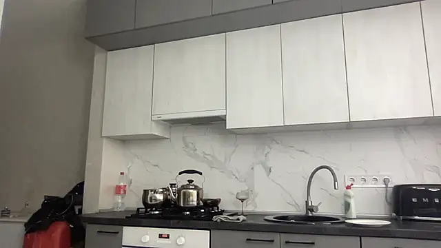 Snapshot of AngelinaMeov chatting on 03.13.25 AngelinaMeov online show from 03.13.25