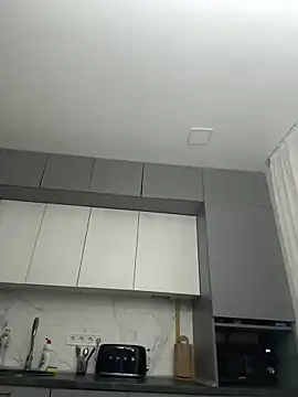 Snapshot of AngelinaMeov chatting on 03.17.25 AngelinaMeov online show from 03.17.25