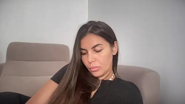 Snapshot of AngelinaMeov chatting on 09.15.25 AngelinaMeov online show from 09.15.25