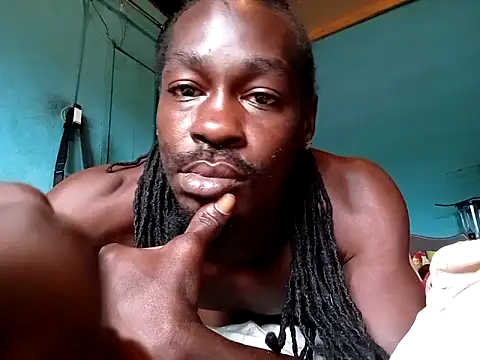 Snapshot of rasvinchi chatting on 10.13.25 rasvinchi online show from 10.13.25