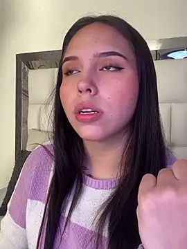 Snapshot of LunaCandy_ chatting on 11.11.25 LunaCandy online show from 11.11.25