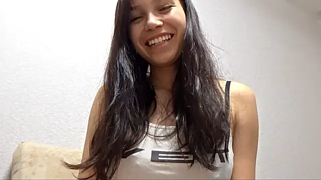 MayAgard online show from 10.08.25