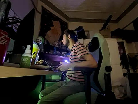 twink69Finger online show from 09.20.25