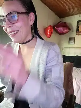 mia velvet1 online show from 04.02.26