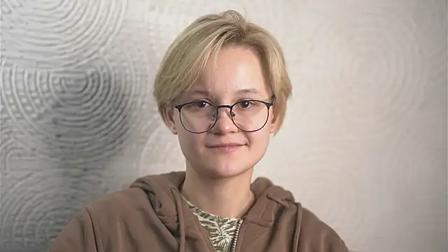 PortiaFrail online show from 03.11.25