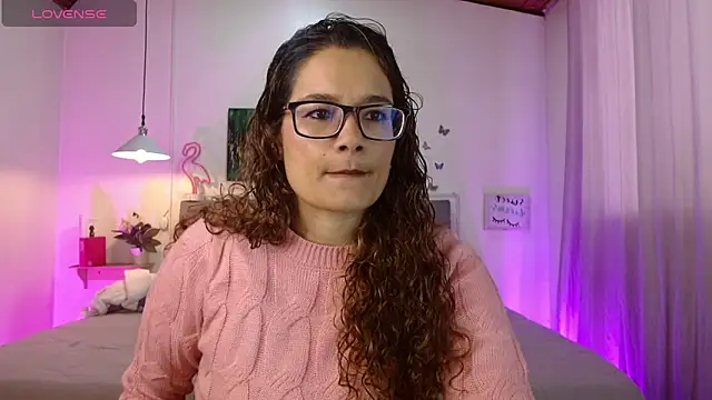 Snapshot of Rose_Thompson1 chatting on 04.16.26 Rose Thompson1 online show from 04.16.26