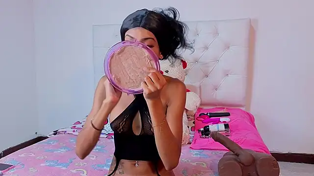 Snapshot of megan_stathann chatting on 02.07.26 megan stathann online show from 02.07.26