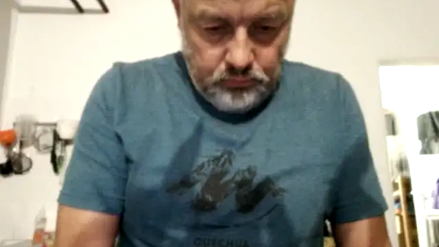 Berg Boy online show from 09.30.25