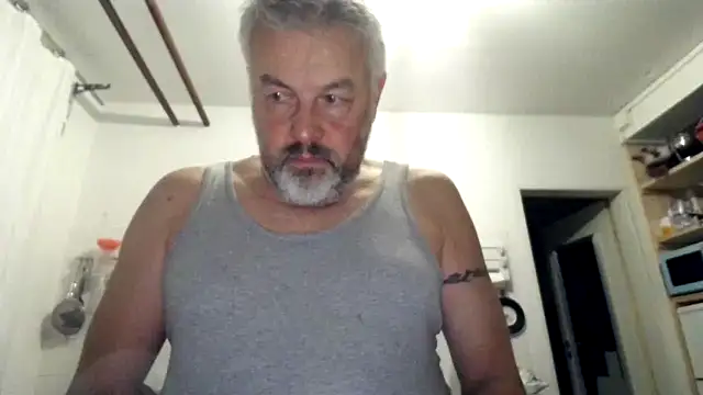 Berg Boy online show from 10.27.25