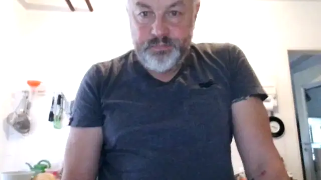 Berg Boy online show from 11.02.25