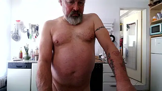 Berg Boy online show from 01.15.26