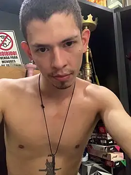 Snapshot of craxybaby chatting on 03.21.25 craxybaby online show from 03.21.25