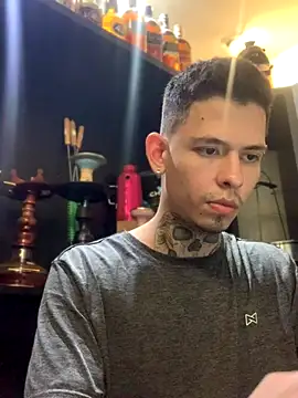 Snapshot of craxybaby chatting on 10.03.25 craxybaby online show from 10.03.25