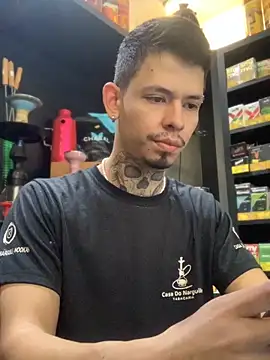 Snapshot of craxybaby chatting on 10.19.25 craxybaby online show from 10.19.25