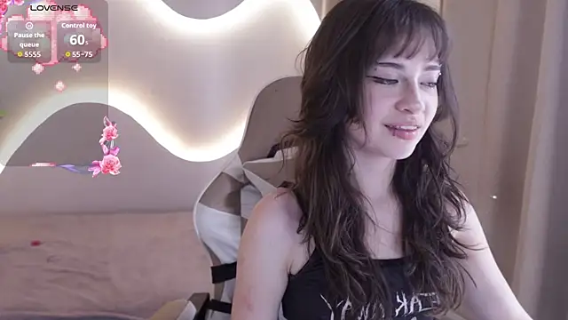 Snapshot of Miyuki_wolf chatting on 11.26.25 Miyuki wolf online show from 11.26.25