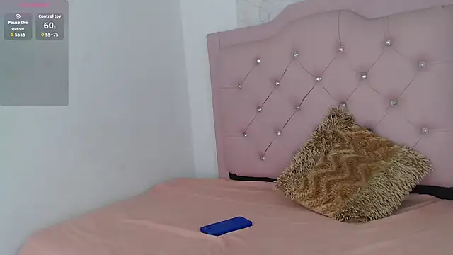 vicky bigboobs babe online show from 06.15.26