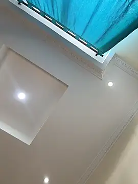 Ivelleee  online show from 01.05.26