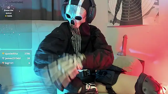 Snapshot of cos_operator chatting on 03.12.25 cos operator online show from 03.12.25