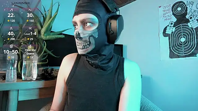 Snapshot of cos_operator chatting on 09.22.25 cos operator online show from 09.22.25