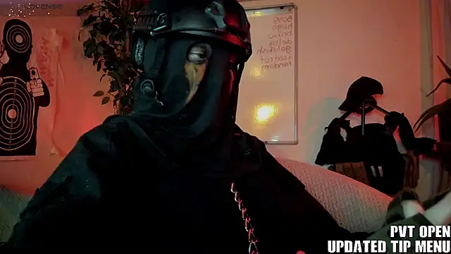 Snapshot of cos_operator chatting on 12.14.25 cos operator online show from 12.14.25