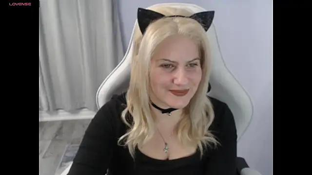 BellaStar84 online show from 10.29.25