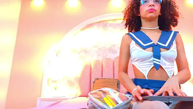 CamilaJohnston online show from 10.14.25